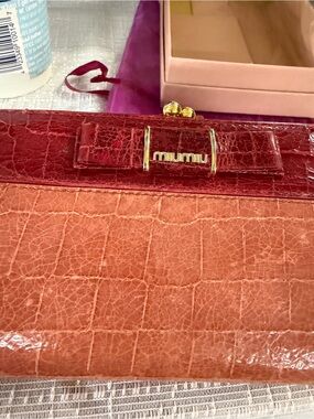 Miu Miu Two-Tone Pink Red Croc-Embossed Leather Wallet